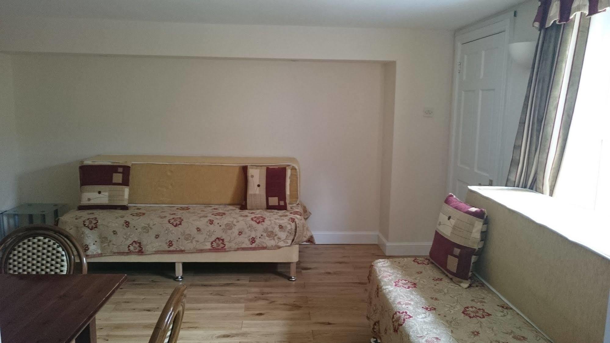 Mayville House Apartment Cheltenham Eksteriør billede