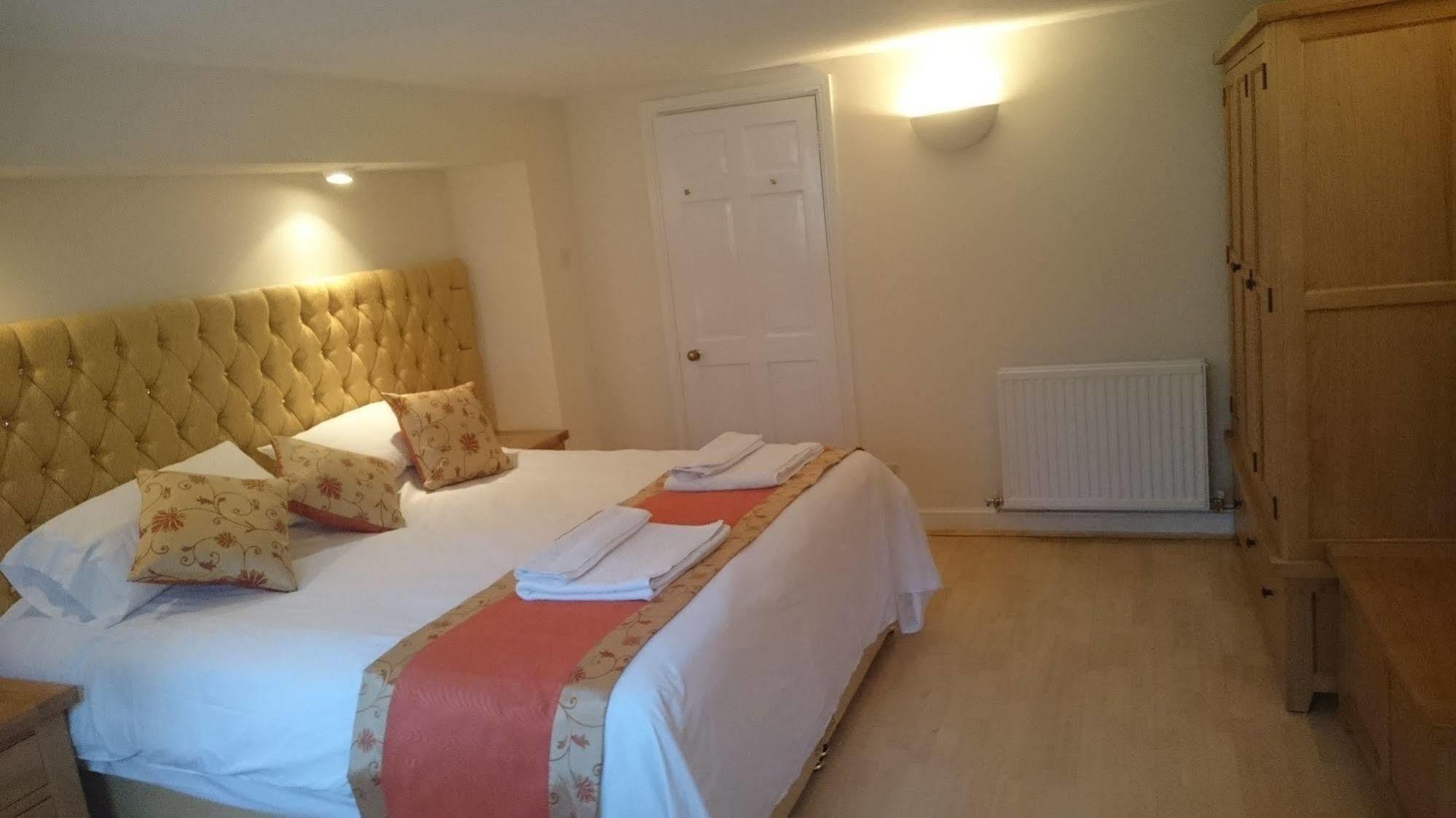 Mayville House Apartment Cheltenham Eksteriør billede